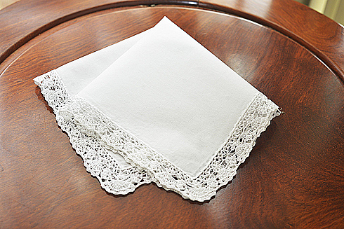 Classic Lace Handkerchief. Southern Stars Lace. - Click Image to Close